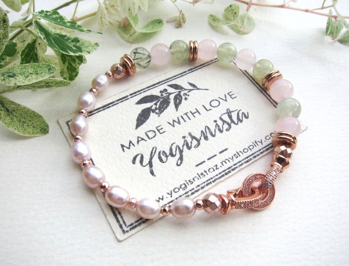 Rose Quartz, Prehnite & Freshwater Pearl Bracelet