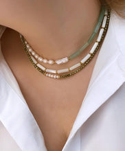 Mother of Pearl Choker Necklace