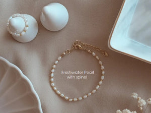 Bora Bora Pearl Mala Bracelet - Balance, Fertility, Calming